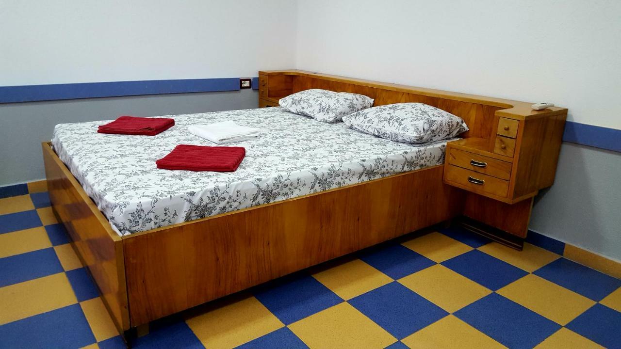 Home Hostel Шкодер Екстер'єр фото