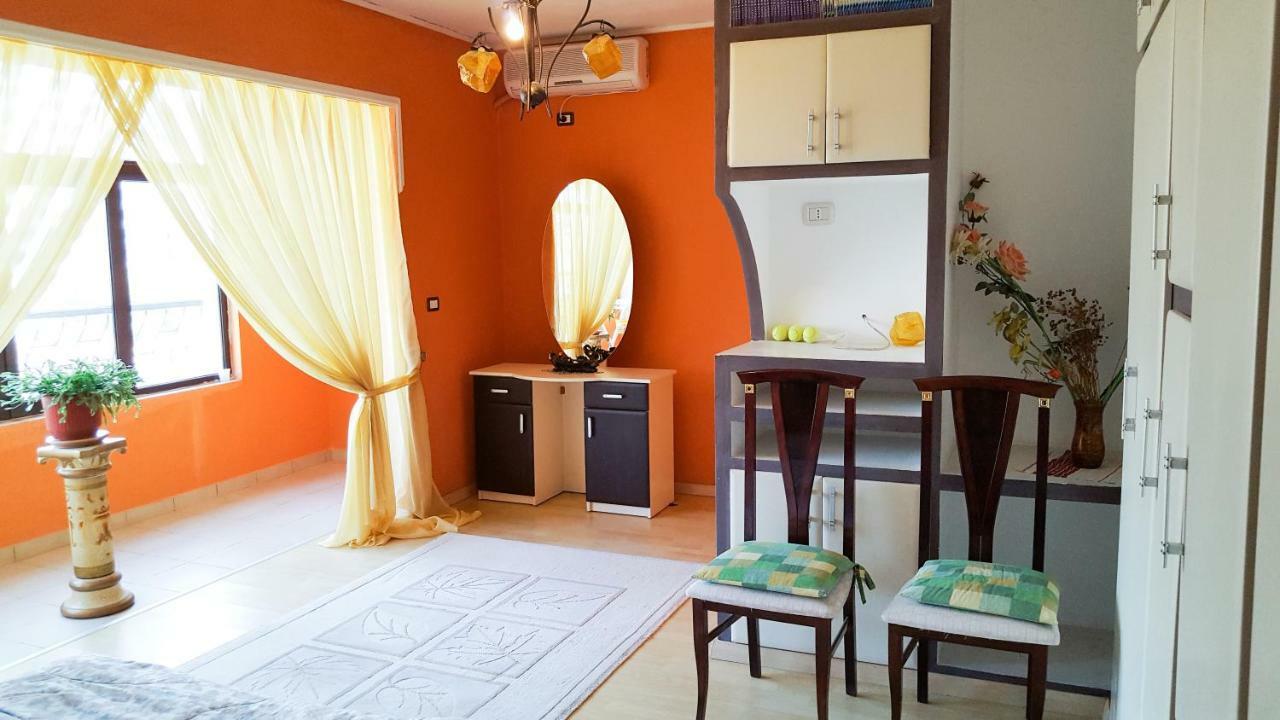 Home Hostel Шкодер Екстер'єр фото